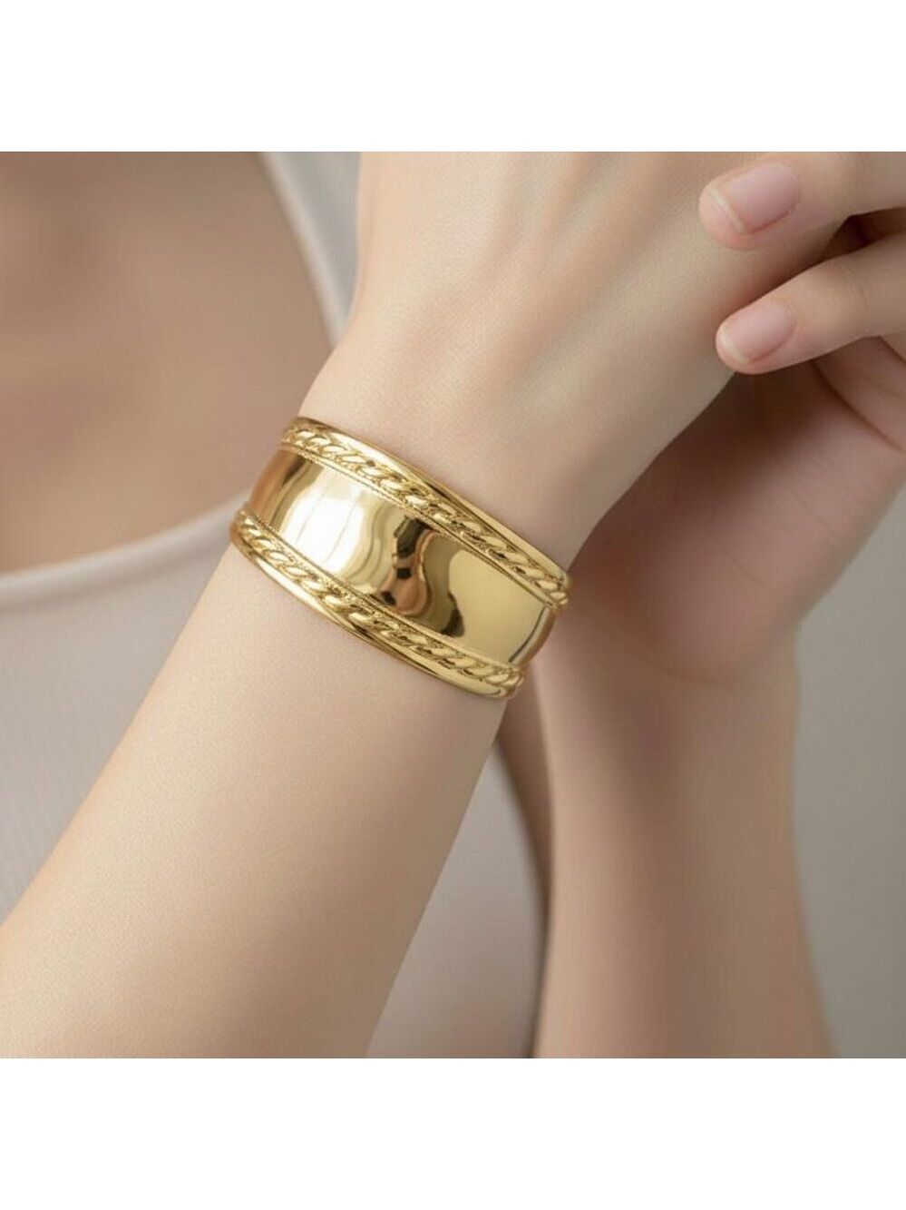 Luxury Elegant Twisted Wide Curved Stainless Steel Open Bracelet Bangle